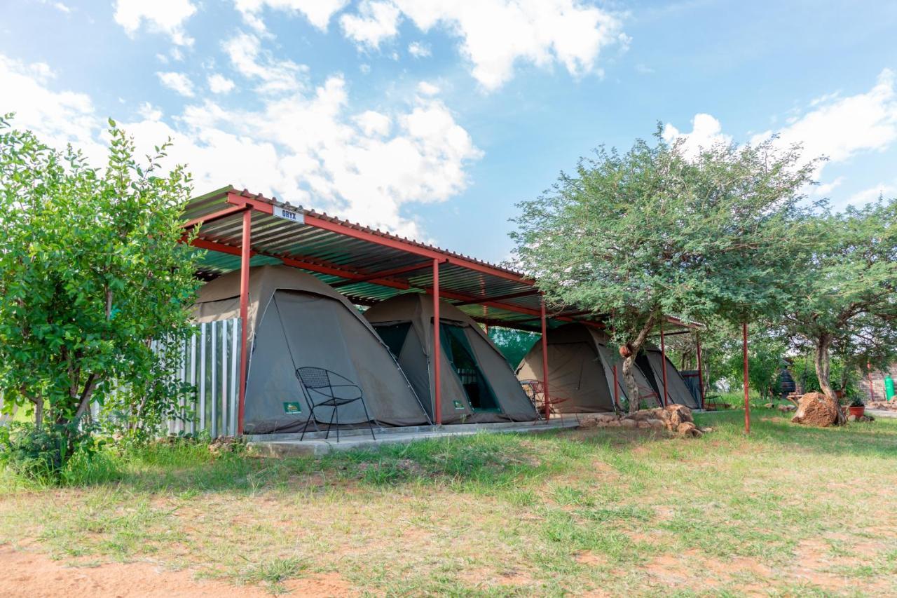 Tana Safaris Bush Camp Hotel Otjiwarongo Exterior foto