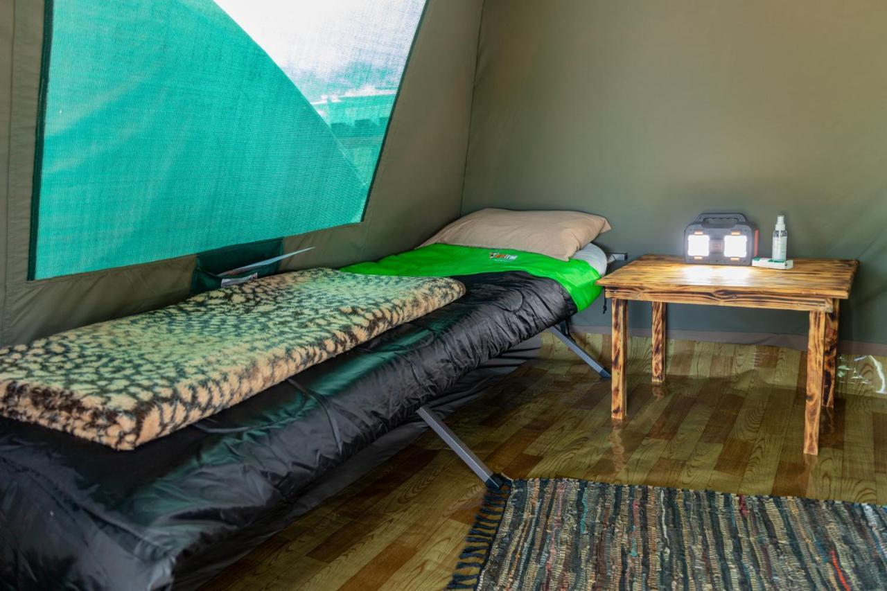 Tana Safaris Bush Camp Hotel Otjiwarongo Exterior foto